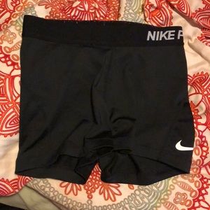 Black nike pros